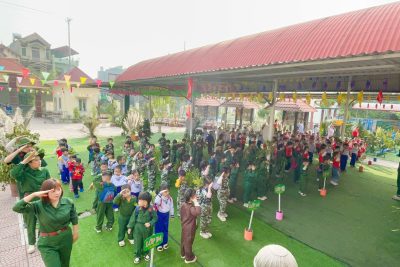 HOẠT ĐỘNG TRẢI NGHIỆM BÉ LÀM CHÚ BỘ ĐỘI NHÂN NGÀY 22/12